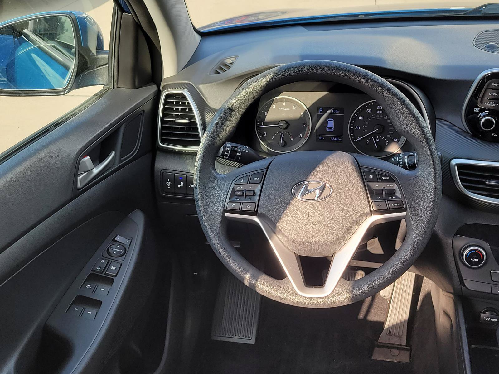Used 2019 Hyundai Tucson Sport w/ Cargo Package FWD image 6