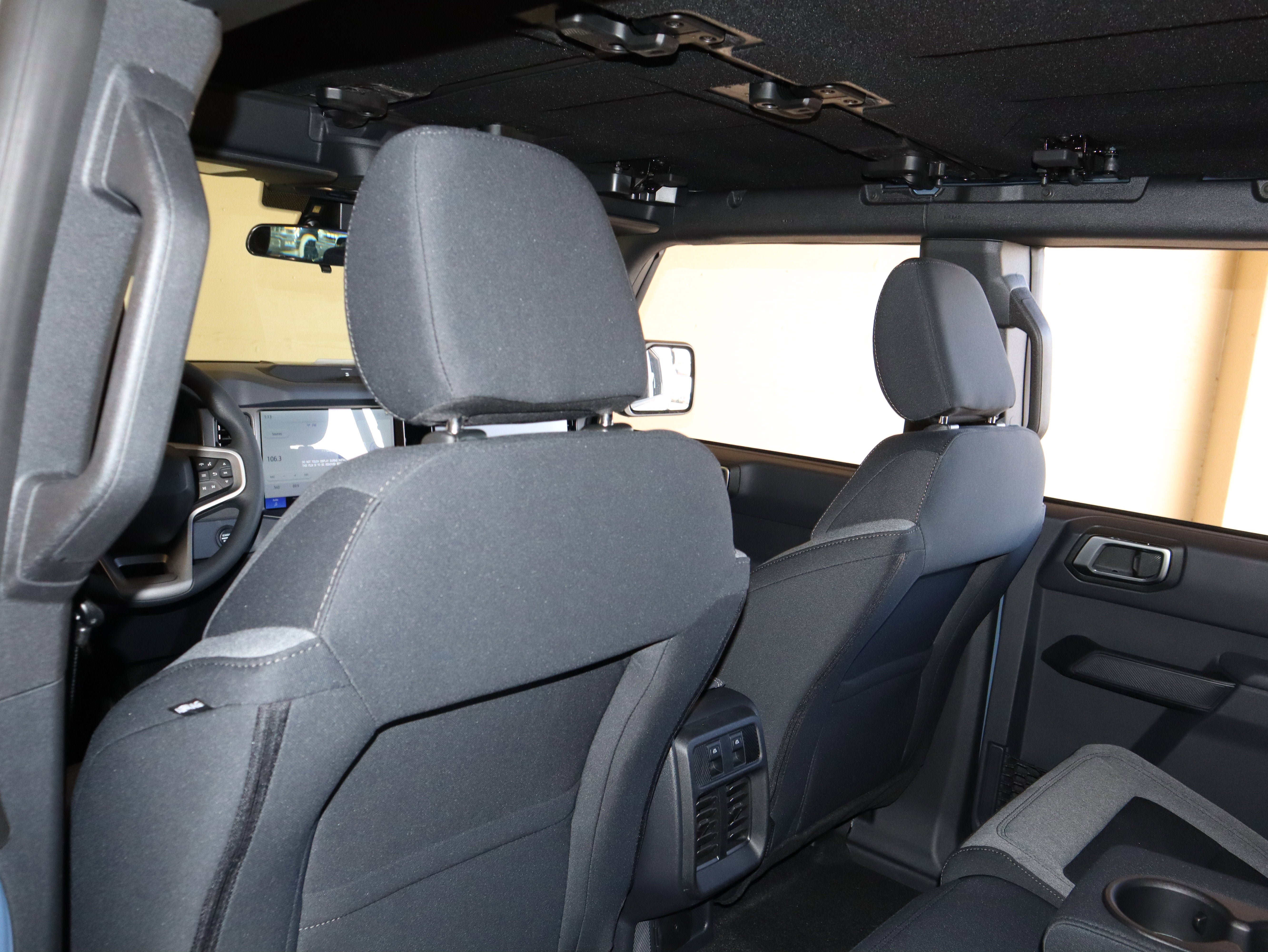New 2025 Ford Bronco 4-Door AWD/4WD image 35