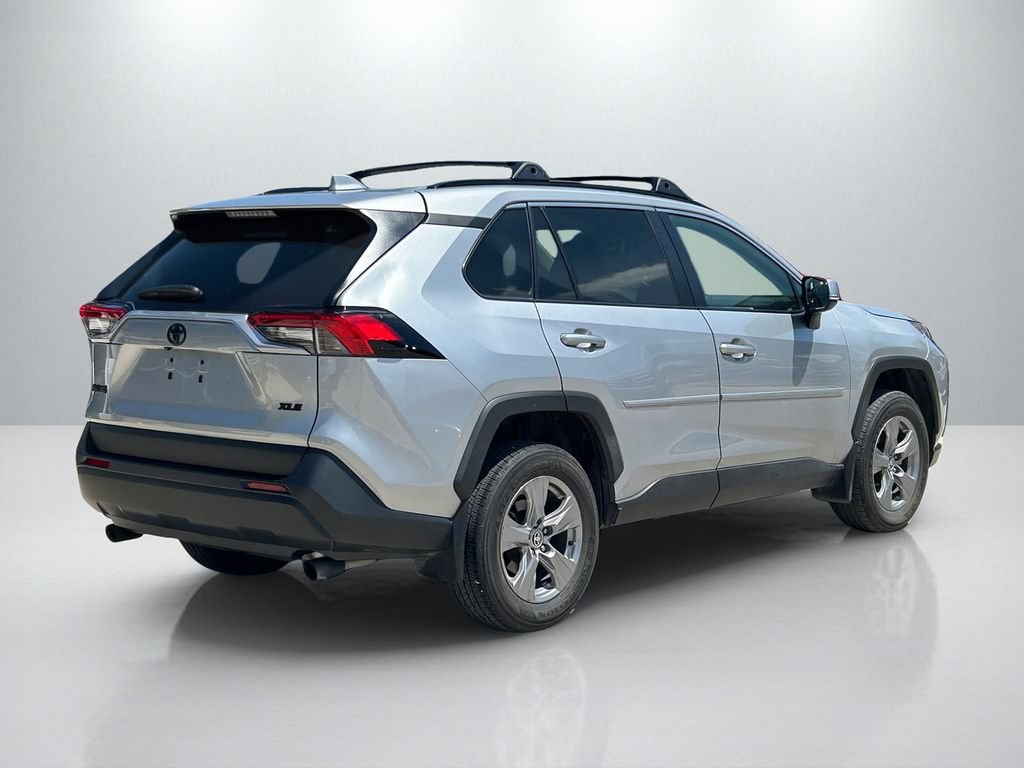 Used 2024 Toyota RAV4 XLE w/ Convenience Package FWD image 5
