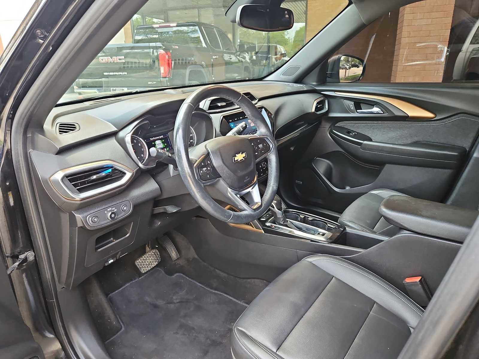 Used 2021 Chevrolet TrailBlazer ACTIV w/ Sun and Liftgate Package image 10