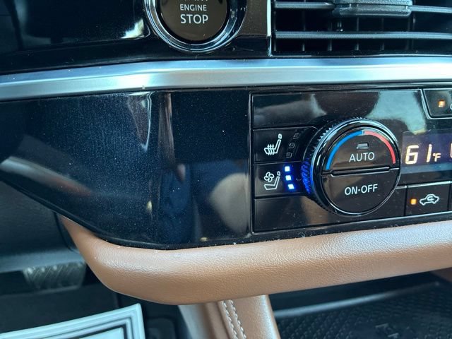 Used 2025 Nissan Pathfinder Platinum AWD/4WD image 32