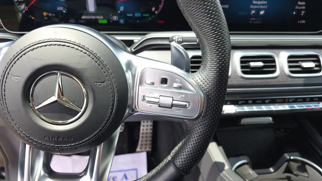 Certified 2022 Mercedes-Benz GLS 63 AMG 4MATIC image 18