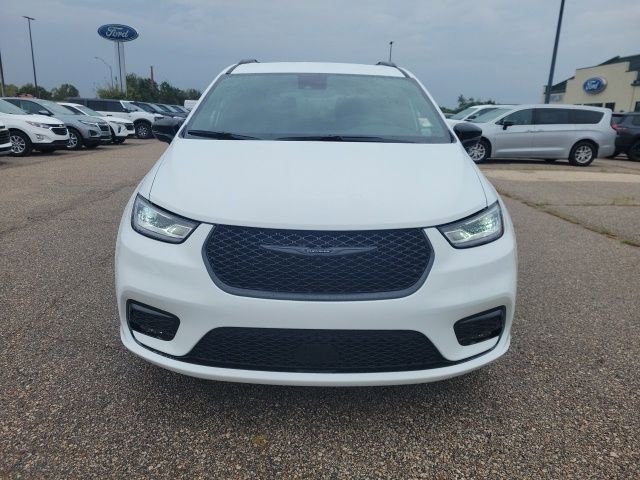 New 2026 Chrysler Pacifica Select w/ S Appearance Package FWD image 20