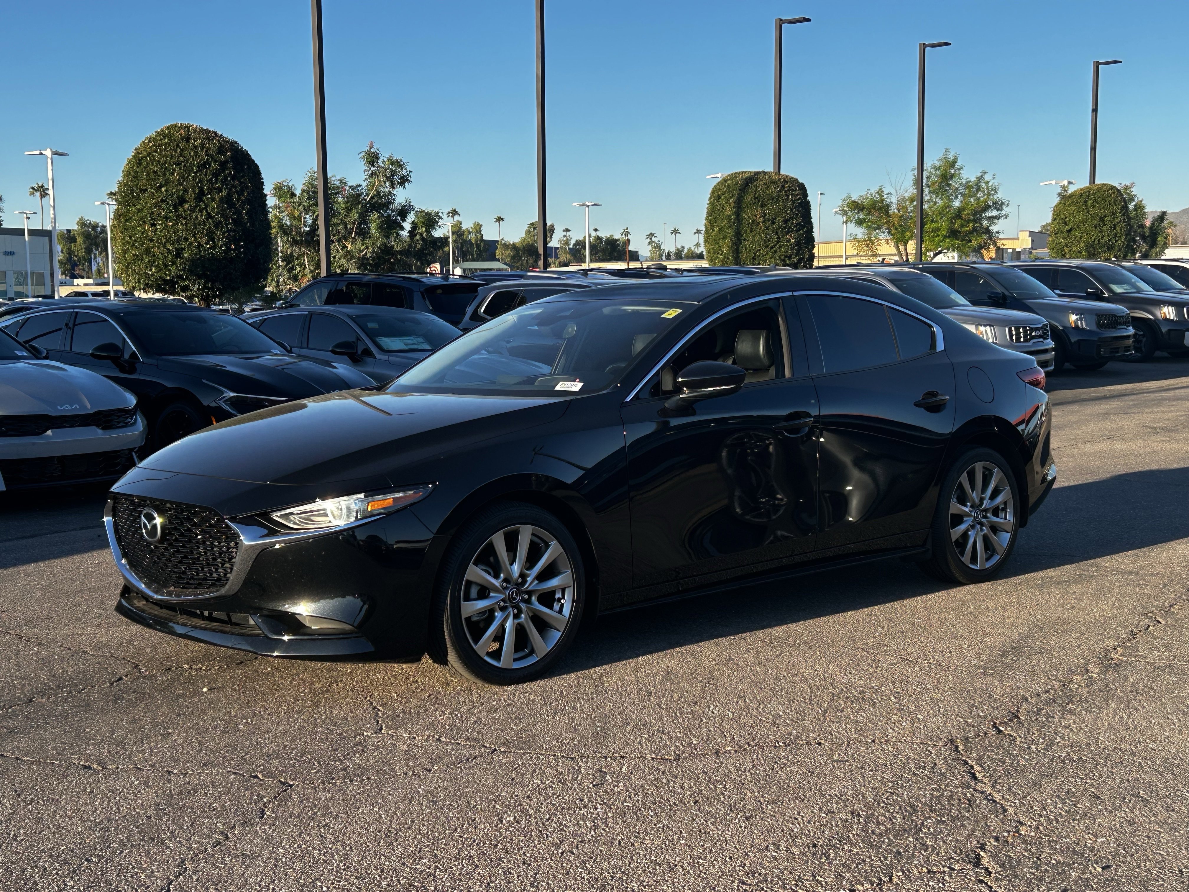 Used 2023 MAZDA MAZDA3 s image 2