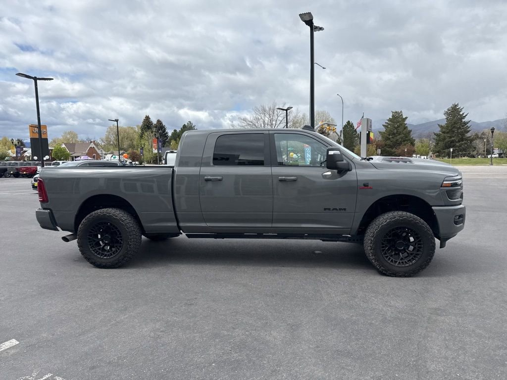 Used 2026 RAM 2500 Laramie AWD/4WD image 4