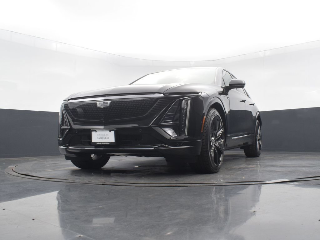 New 2026 Cadillac Lyriq Signature Sport w/ LPO, Floor Liner Package AWD/4WD image 47