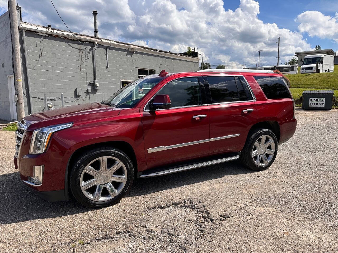 Used 2017 Cadillac Escalade Luxury