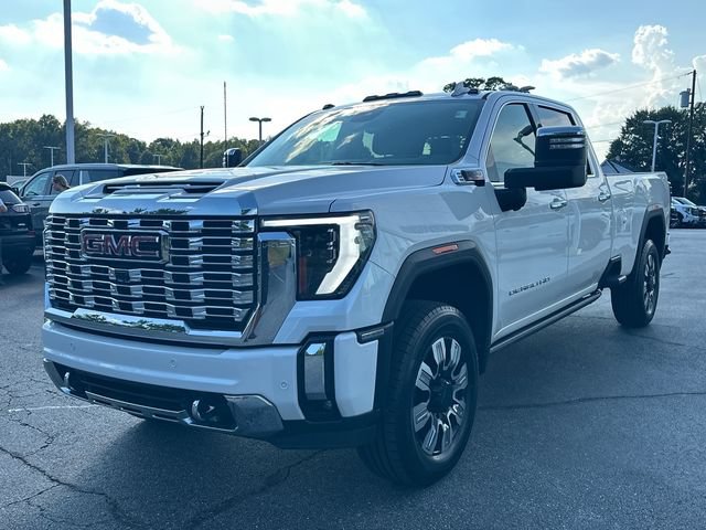 Used 2024 GMC Sierra 2500 Denali w/ Denali Reserve Package AWD/4WD image 9