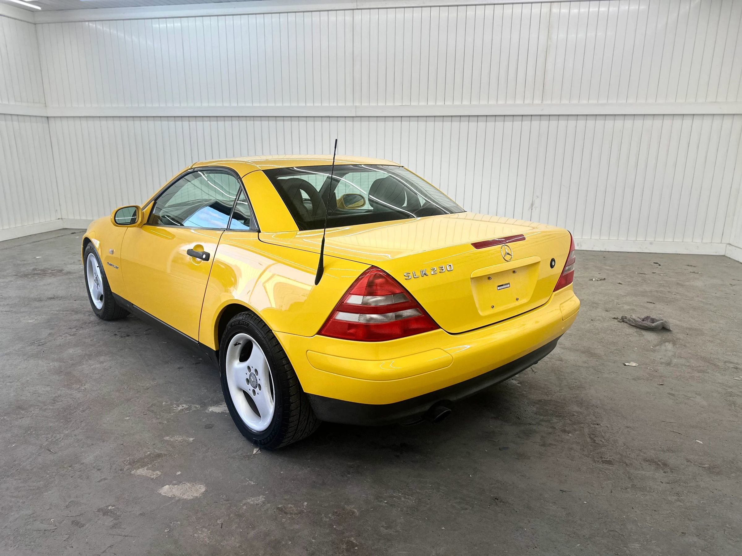 Used 1998 Mercedes-Benz SLK 230 image 7