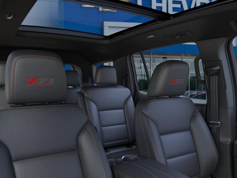 New 2026 Chevrolet Traverse Z71 w/ Driver Confidence Package AWD/4WD image 24