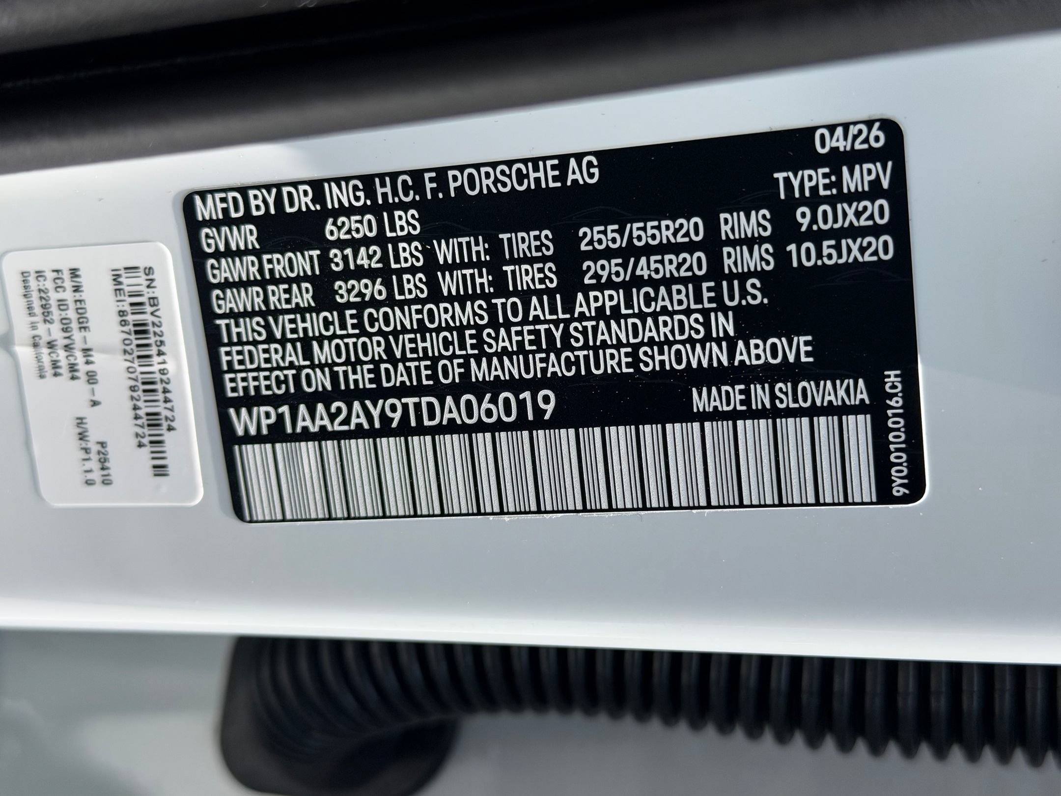 Certified 2026 Porsche Cayenne AWD/4WD image 20