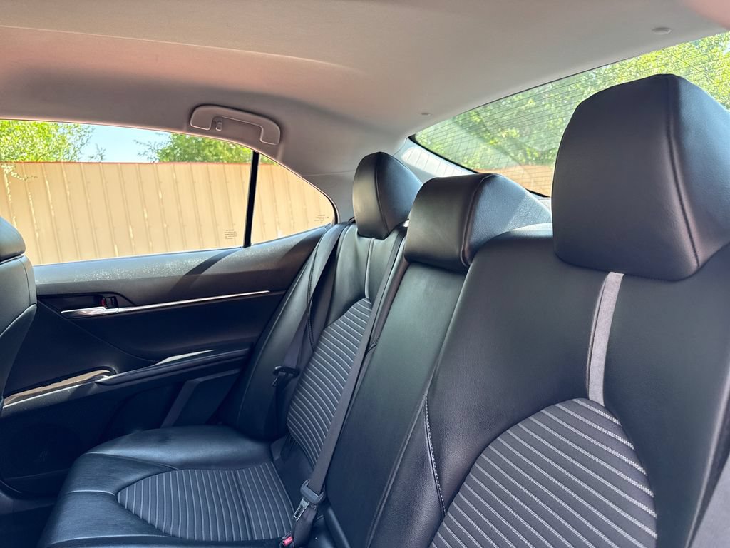 Used 2022 Toyota Camry SE FWD image 20