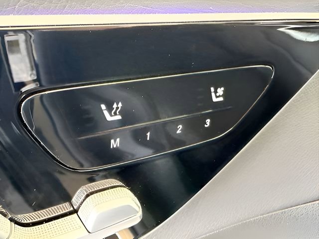 Used 2025 Mercedes-Benz C 300 Sedan image 16