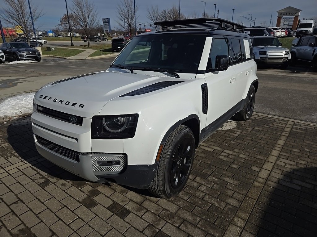 Used 2023 Land Rover Defender 110 S image 1
