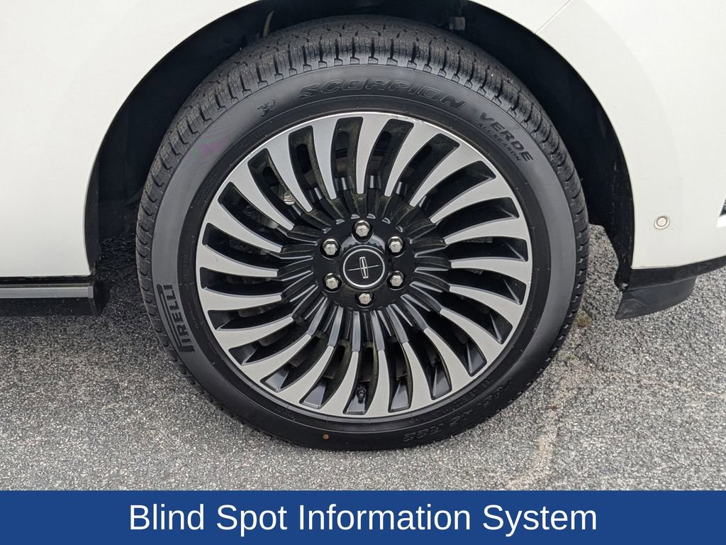 Used 2021 Lincoln Navigator L Black Label w/ Cargo Convenience Package image 8