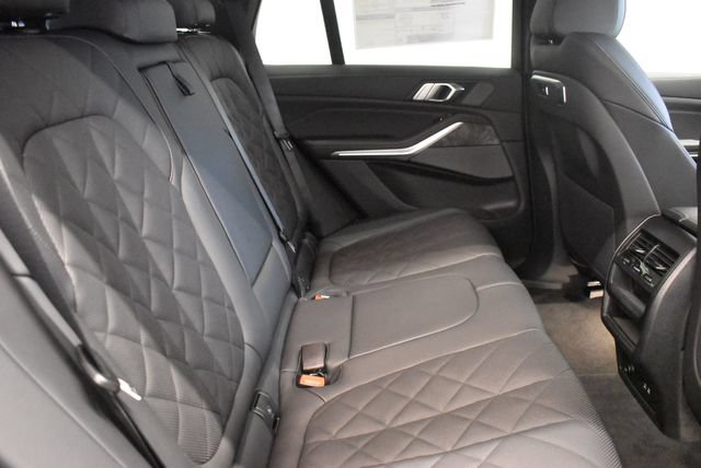 New 2026 BMW X5 xDrive40i w/ Premium Package AWD/4WD image 17