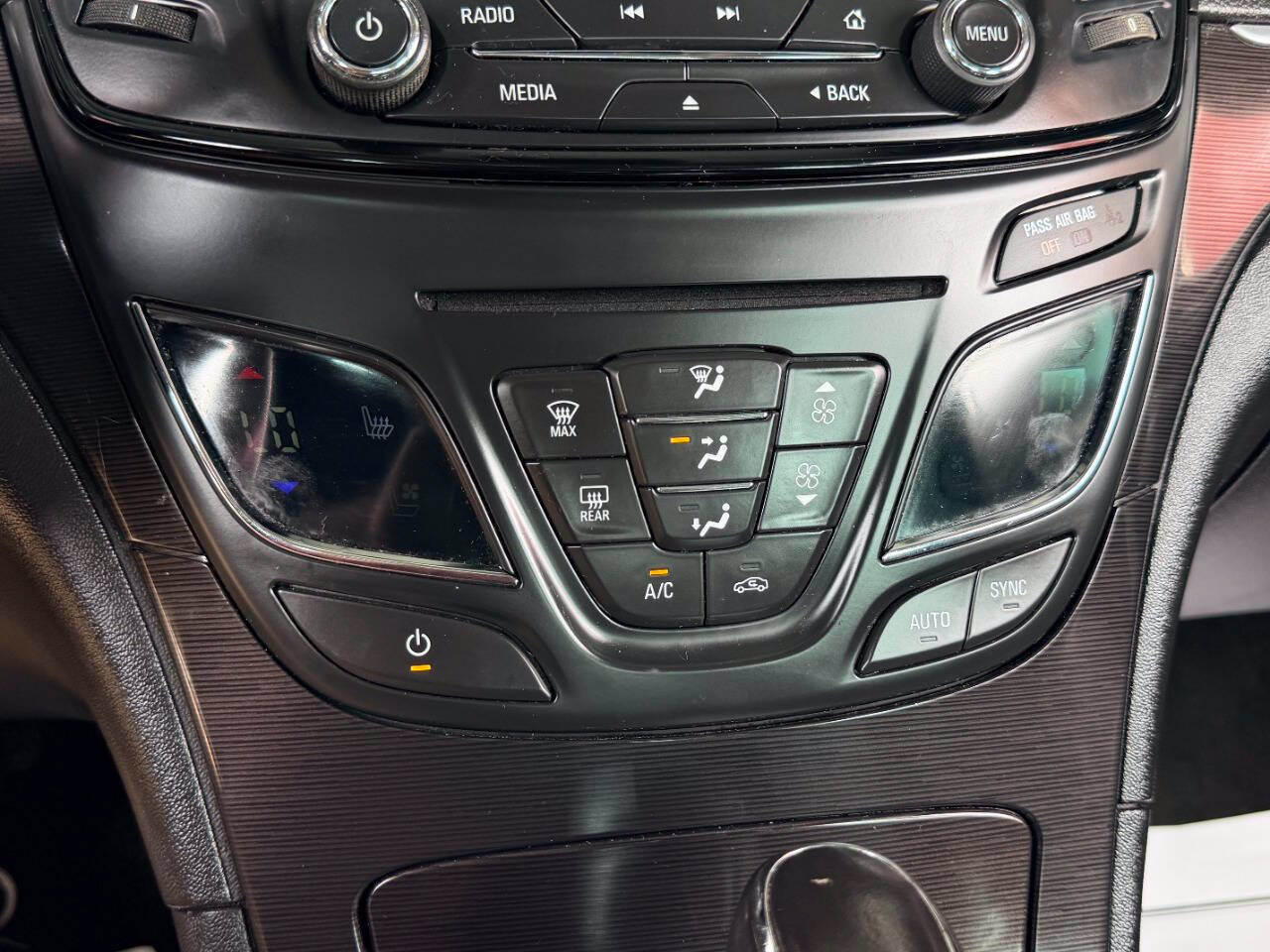 Used 2015 Buick Regal Premium FWD image 40