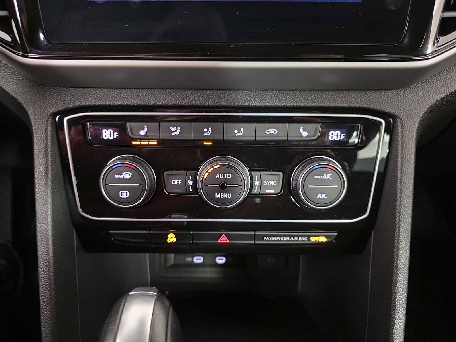 Used 2023 Volkswagen Atlas Cross Sport SE w/ Panoramic Sunroof Package image 16