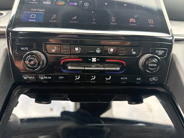 Used 2023 Jeep Grand Cherokee L Limited w/ Luxury Tech Group II AWD/4WD image 29