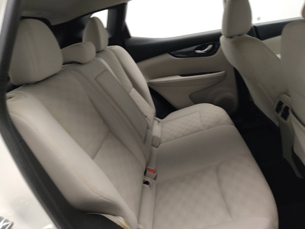 Used 2018 Nissan Rogue Sport SV w/ SV Technology Package image 19