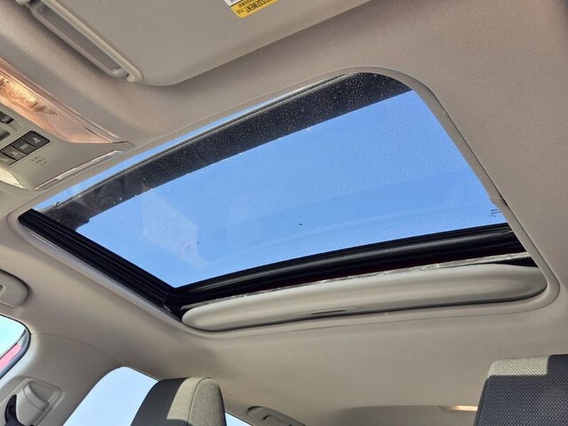 Used 2020 Toyota RAV4 XLE w/ Convenience Package image 16