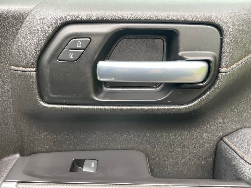 Used 2021 GMC Sierra 1500 AT4 w/ AT4 Value Package AWD/4WD image 16