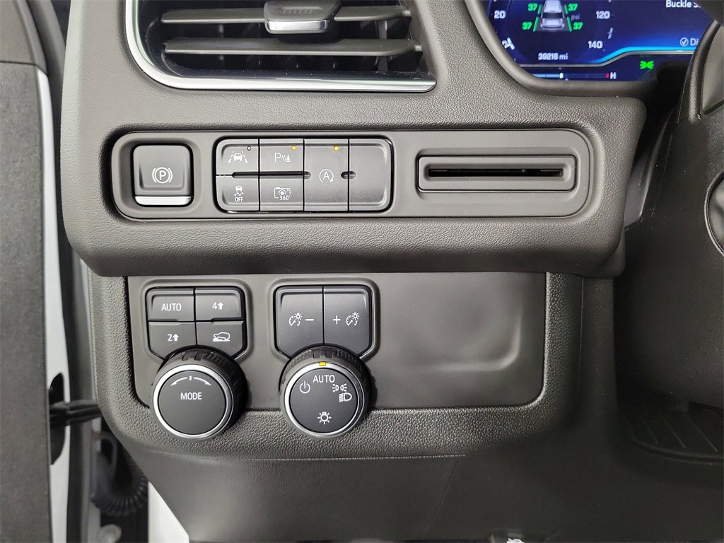 Used 2024 Chevrolet Tahoe RST w/ Luxury Package image 30