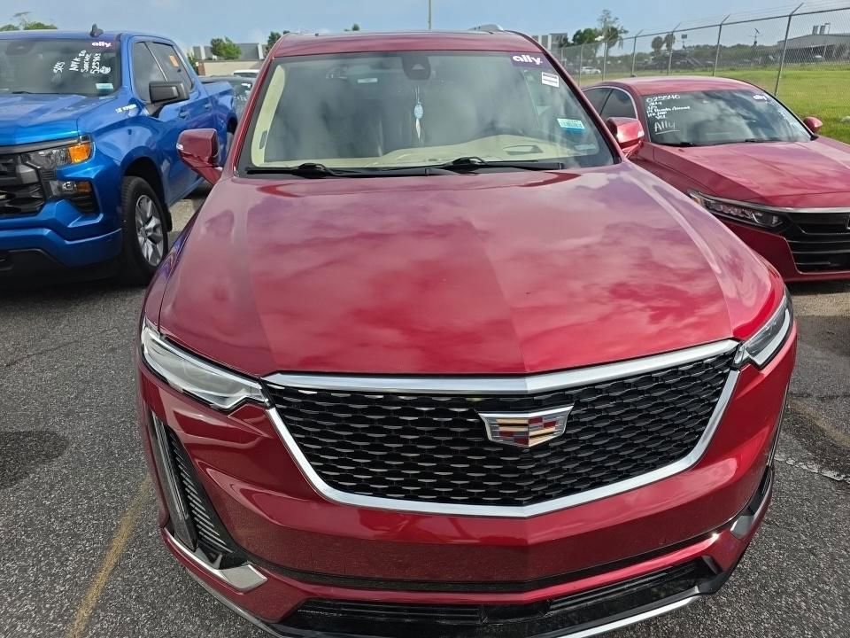 Used 2020 Cadillac XT6 Premium Luxury w/ Platinum Package FWD image 13