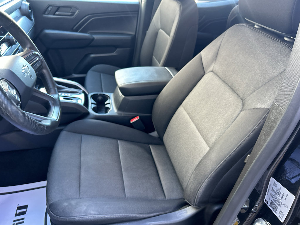 Used 2024 Chevrolet Colorado Trail Boss w/ Technology Package AWD/4WD image 17