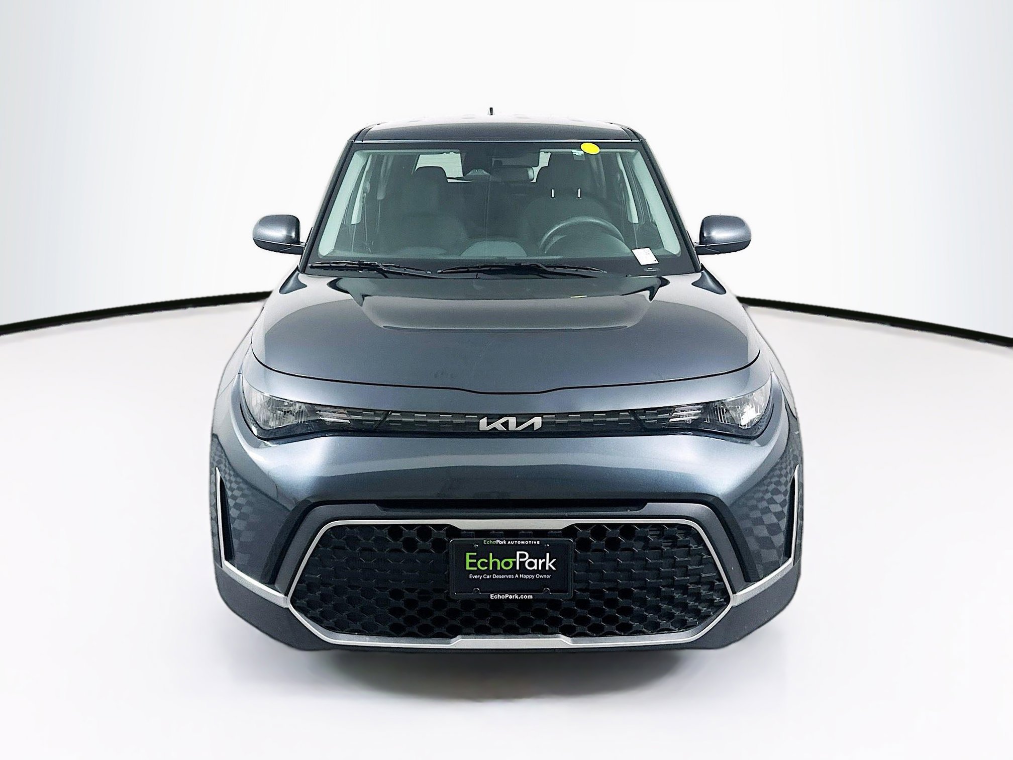 Used 2025 Kia Soul LX w/ LX Technology Package image 2