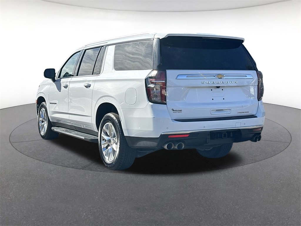 Used 2023 Chevrolet Suburban Premier image 3