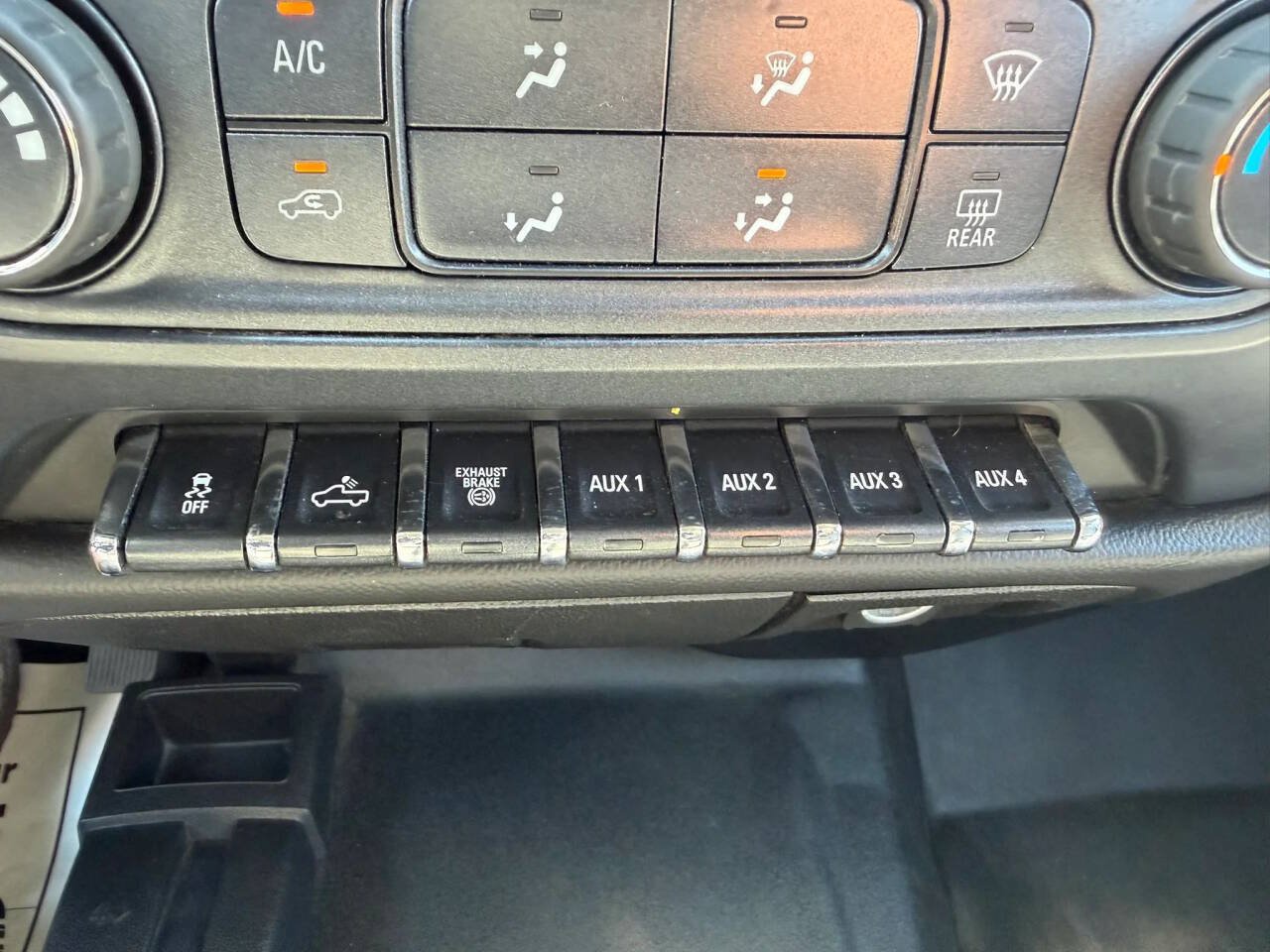Used 2019 Chevrolet Silverado 2500 W/T AWD/4WD image 28