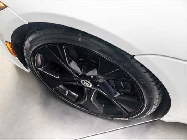 Certified 2024 Jaguar F-TYPE Coupe AWD image 18