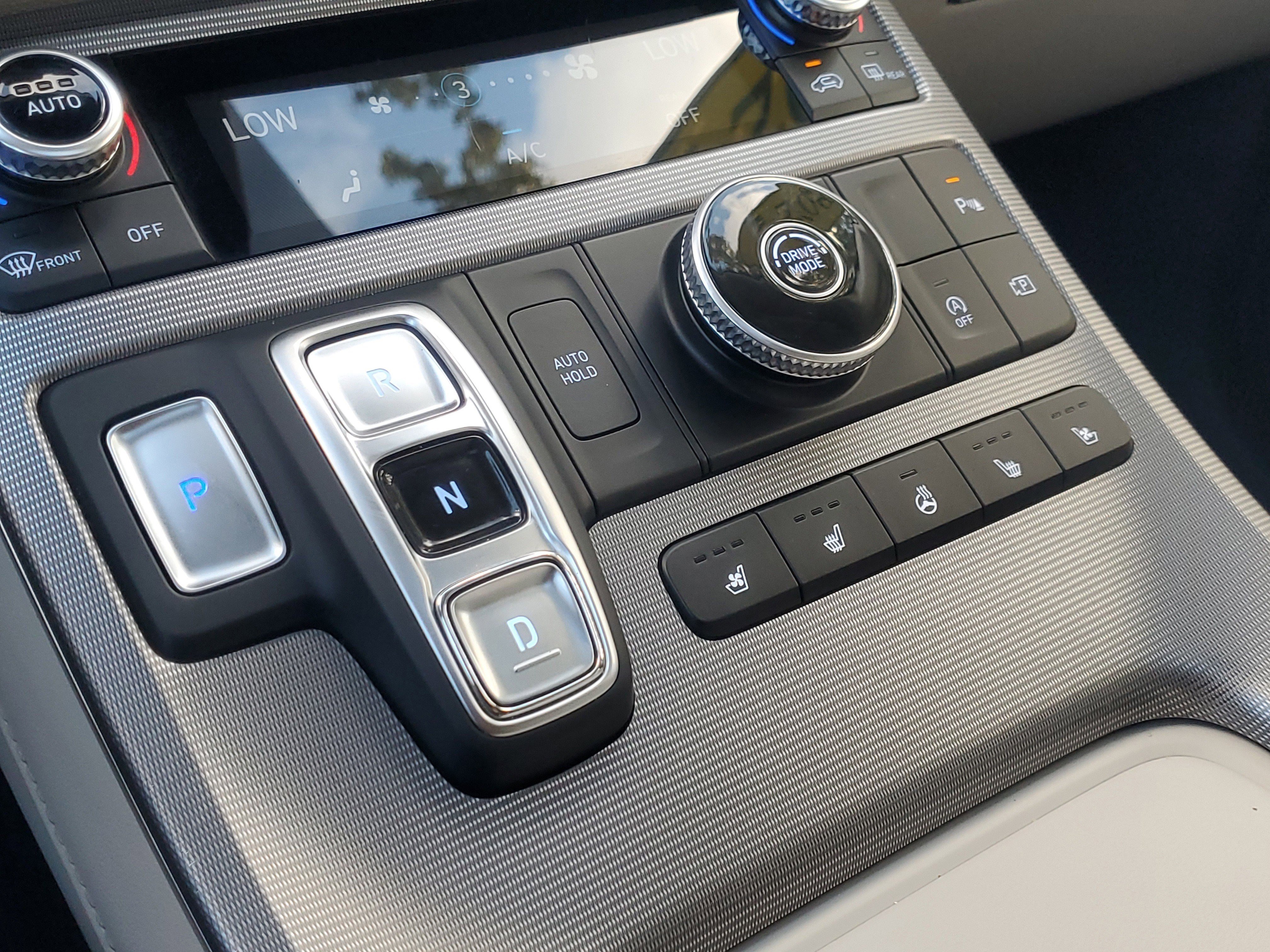 Used 2024 Hyundai Palisade Calligraphy image 31