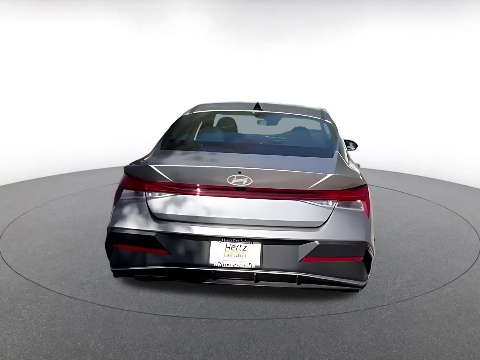 Used 2025 Hyundai Elantra SEL image 16