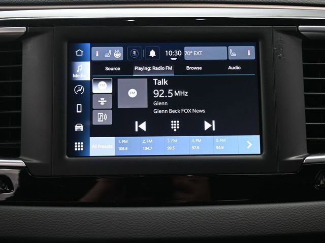 Used 2023 Chrysler Voyager LX image 18