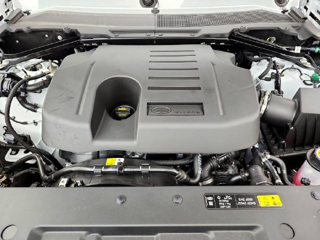 New 2026 Land Rover Defender 110 X-Dynamic SE AWD/4WD image 32