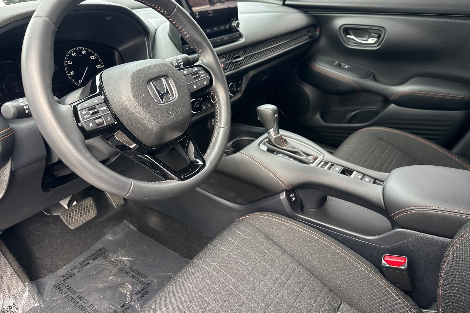Certified 2025 Honda HR-V Sport image 4