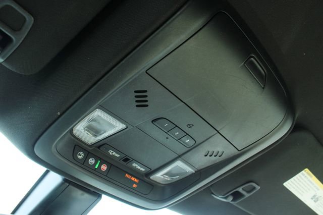 Used 2019 Cadillac XT5 AWD image 28