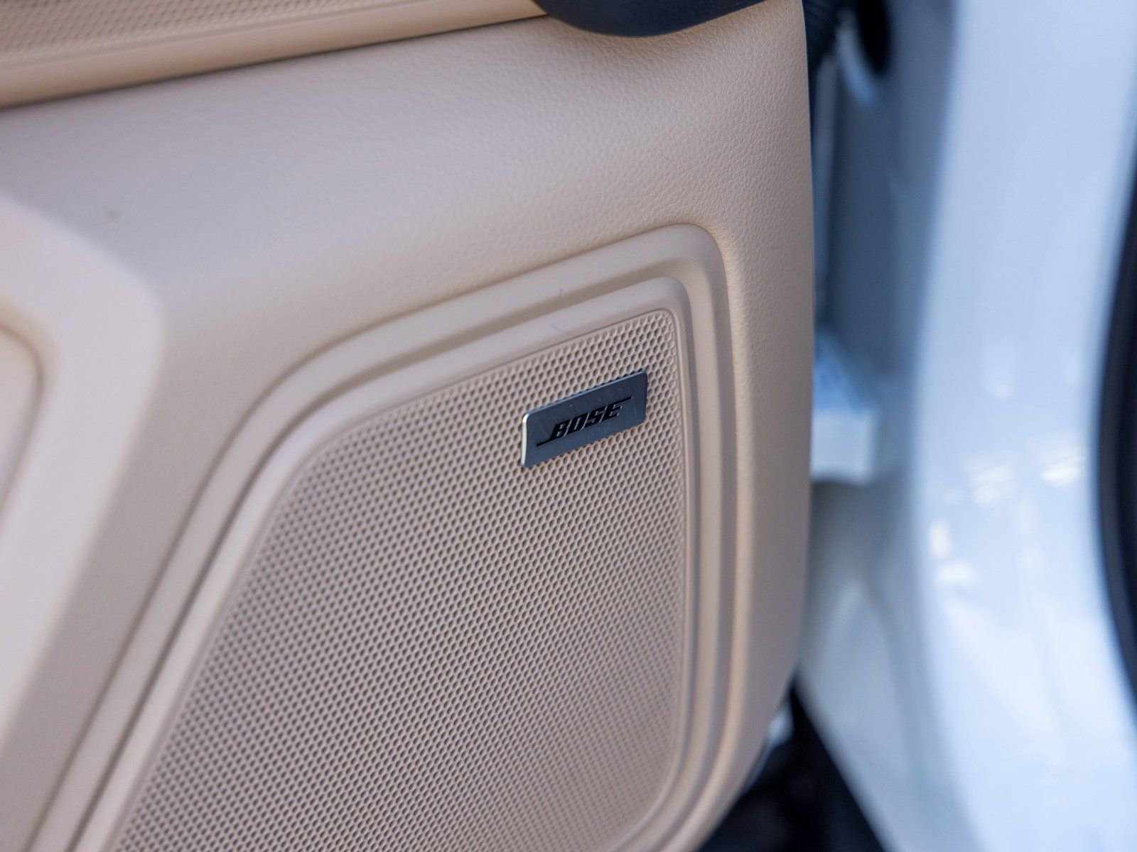 Certified 2025 Porsche Macan image 26