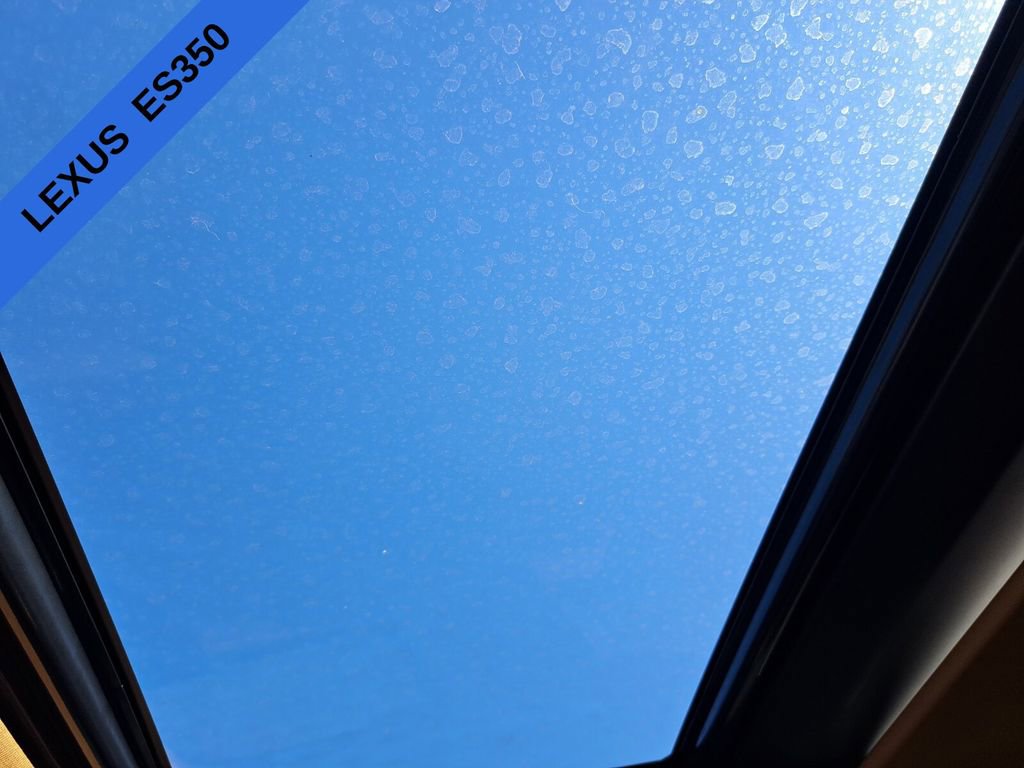 Used 2025 Lexus ES 350 w/ Premium Package image 16