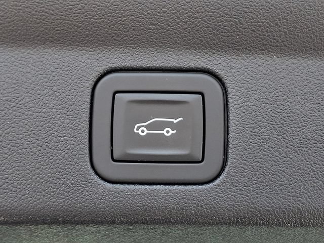 Certified 2026 Cadillac Escalade IQ Luxury 2 w/ LPO, Premium Carpet Package AWD/4WD image 29