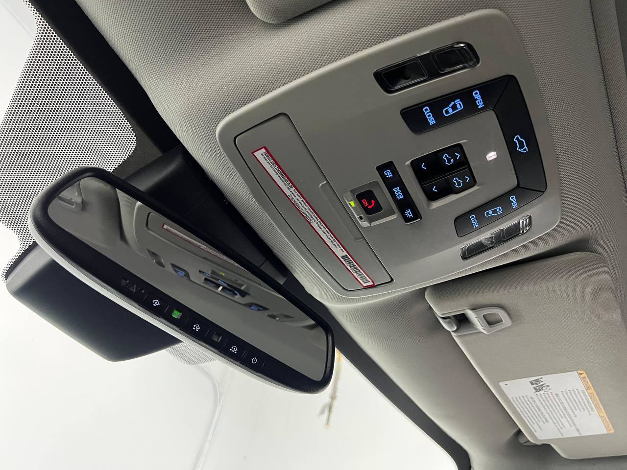 Used 2022 Toyota Sienna Limited AWD/4WD image 25