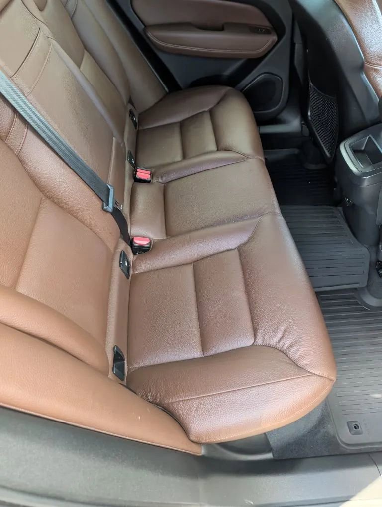 Used 2021 Volvo XC60 T5 Momentum image 24