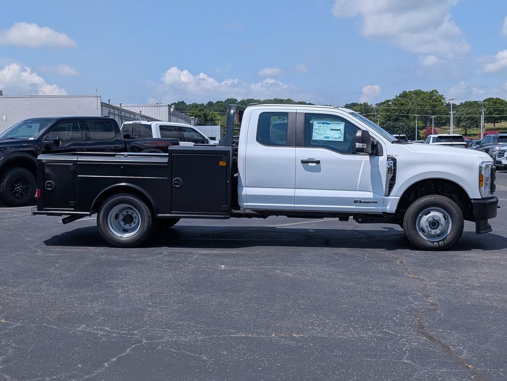 New 2026 Ford F350 XL AWD/4WD image 3