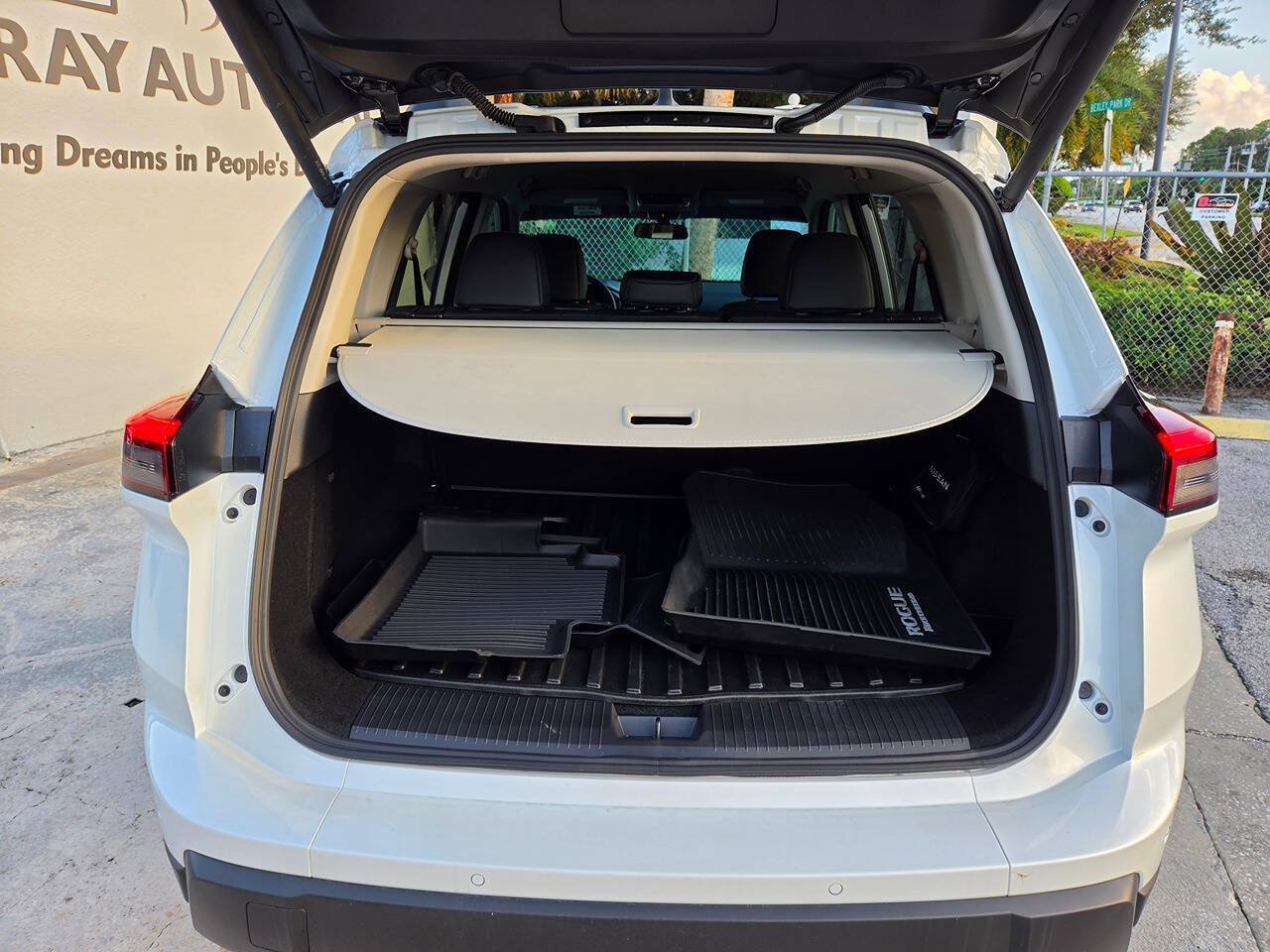 Used 2026 Nissan Rogue SV AWD/4WD image 20