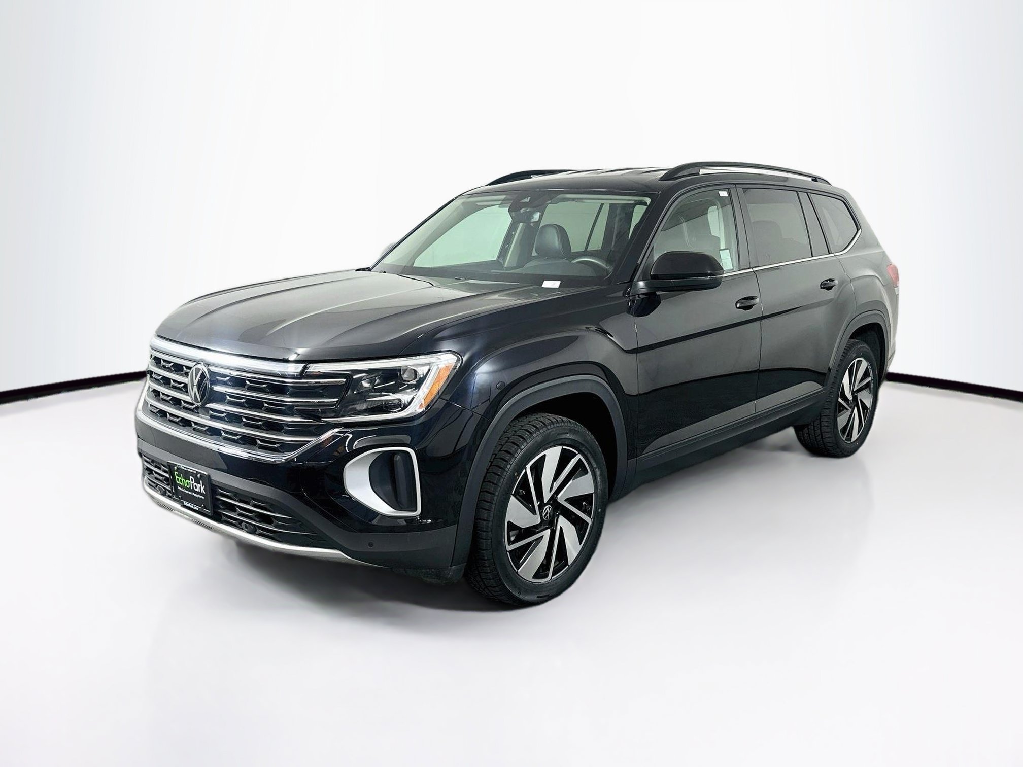 Used 2024 Volkswagen Atlas SE FWD image 3
