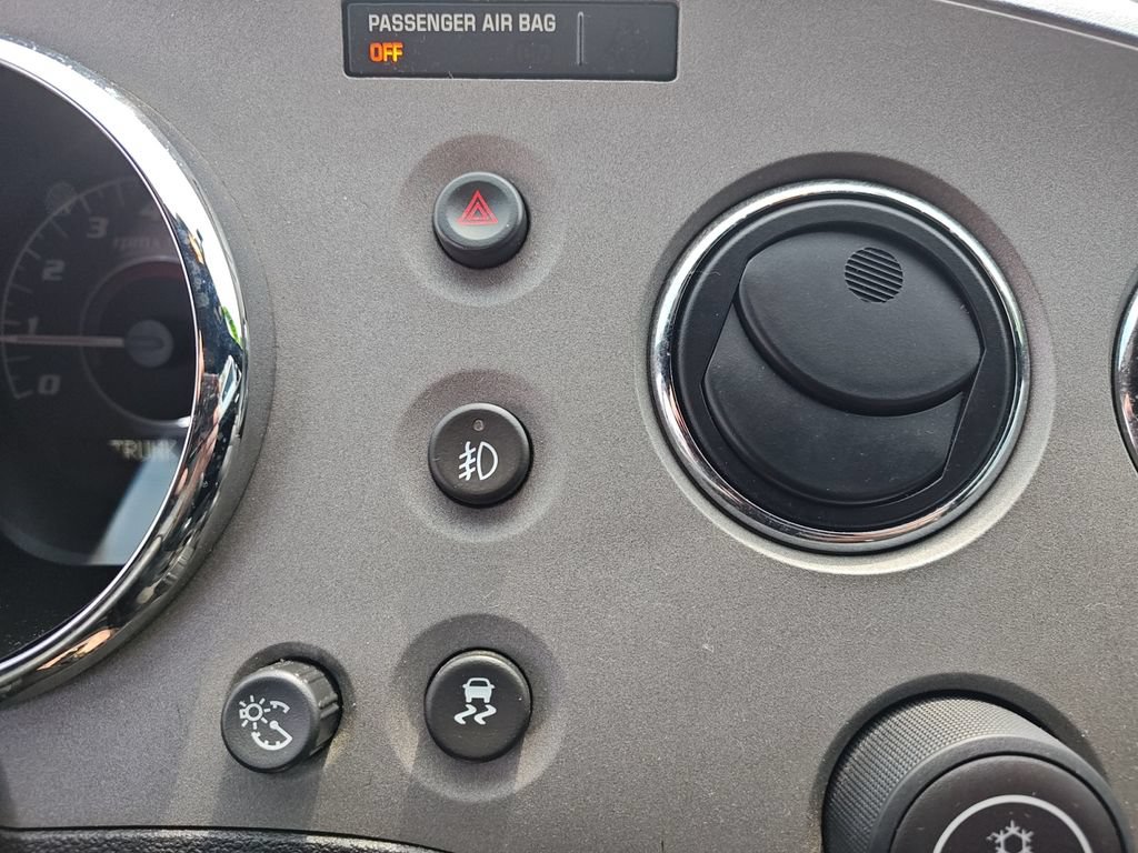 Used 2008 Pontiac Solstice GXP w/ Premium Package RWD image 23