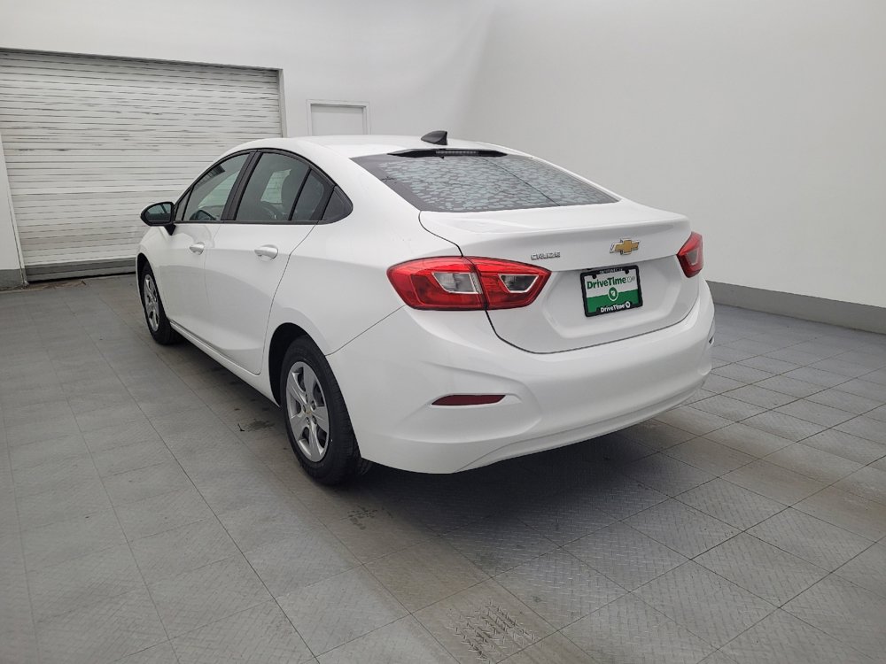 Used 2017 Chevrolet Cruze LS FWD image 5