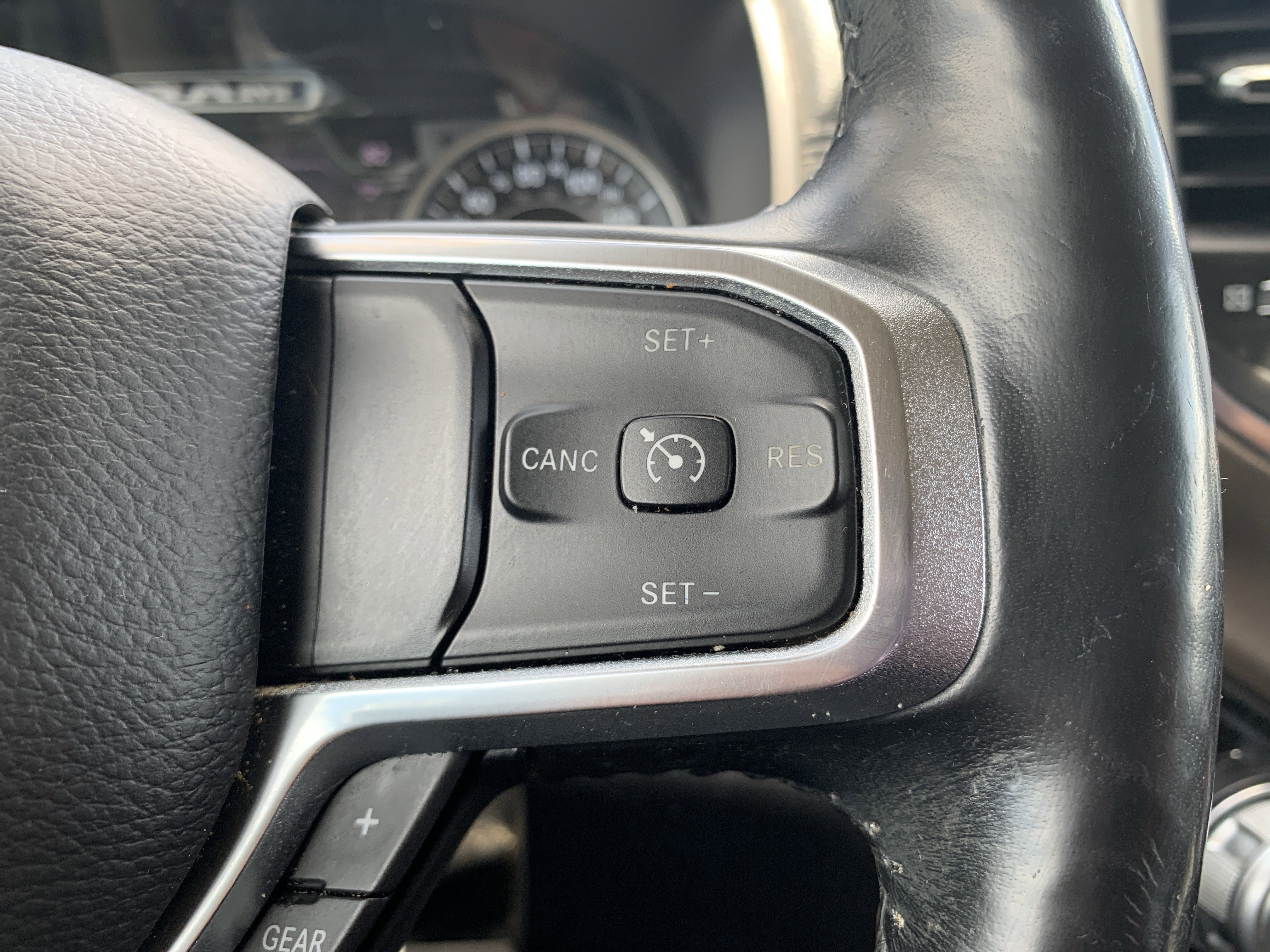 Used 2020 RAM 1500 Laramie AWD/4WD image 21